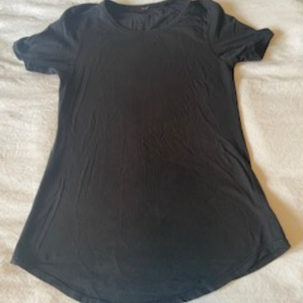 Lulu Lemon Perforated T-shirt